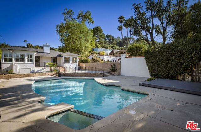 12153 MAXWELLTON Road, Studio City (los Angeles), CA 91604