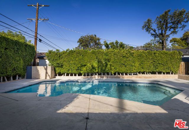 12153 MAXWELLTON Road, Studio City (los Angeles), CA 91604