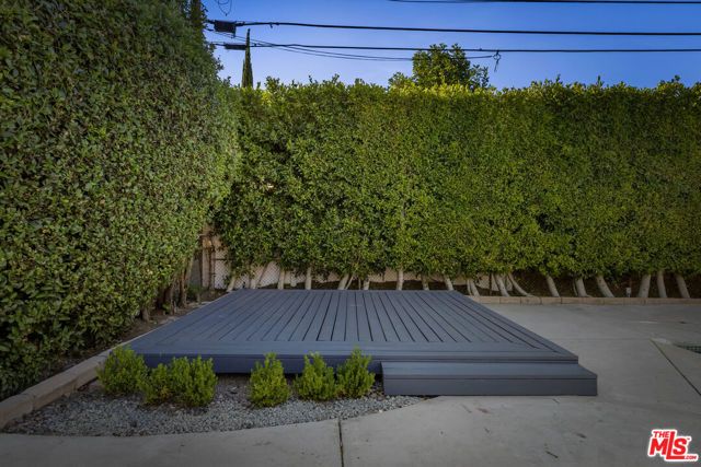 12153 MAXWELLTON Road, Studio City (los Angeles), CA 91604