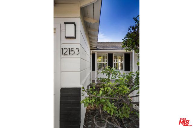 12153 MAXWELLTON Road, Studio City (los Angeles), CA 91604
