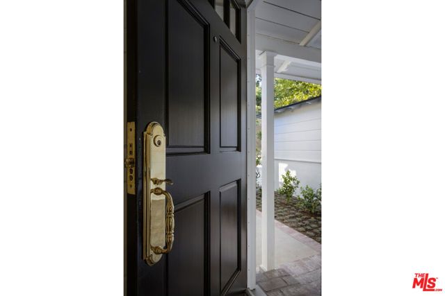 12153 MAXWELLTON Road, Studio City (los Angeles), CA 91604