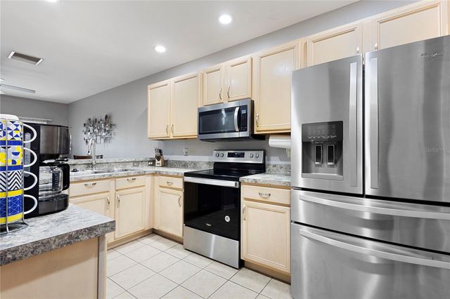 12351 FOXMOOR PEAK DRIVE, Riverview, FL 33579