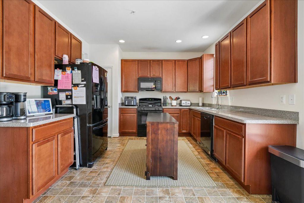 Image 5 of property listing at 22244 SCOTT CIR, Lexington Park, MD 20653