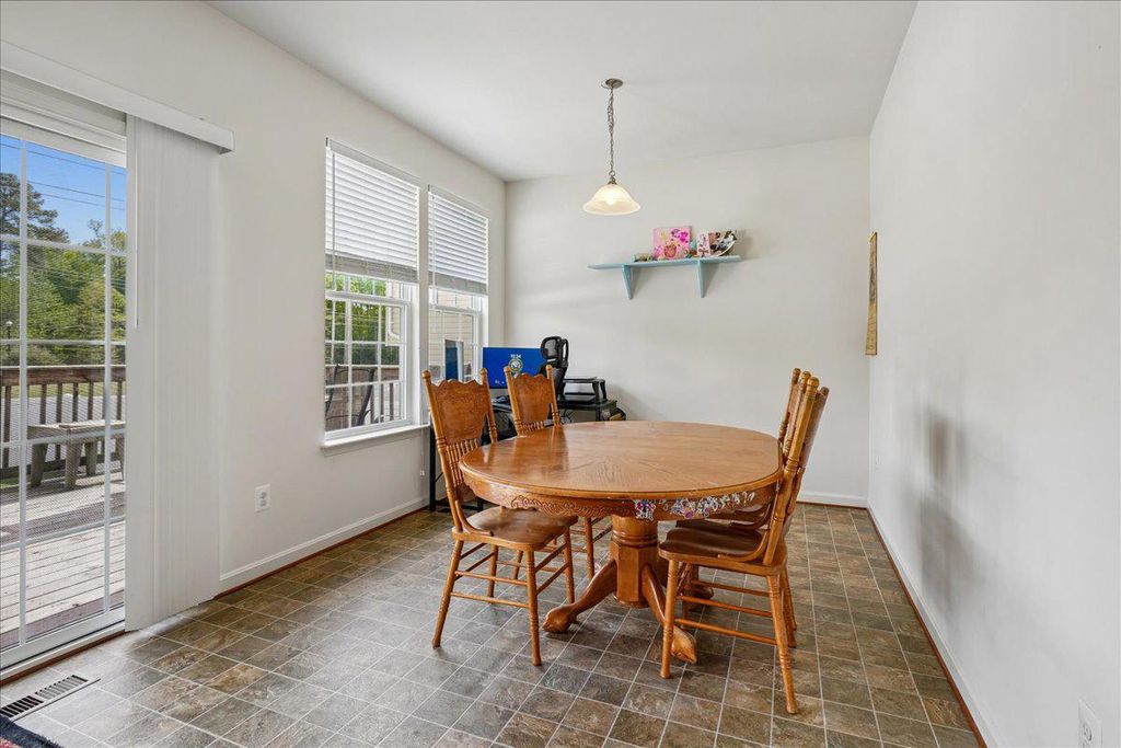 Image 6 of property listing at 22244 SCOTT CIR, Lexington Park, MD 20653