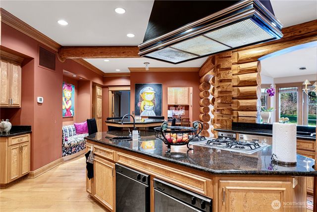 8100 428th Avenue SE, Snoqualmie, WA 98065