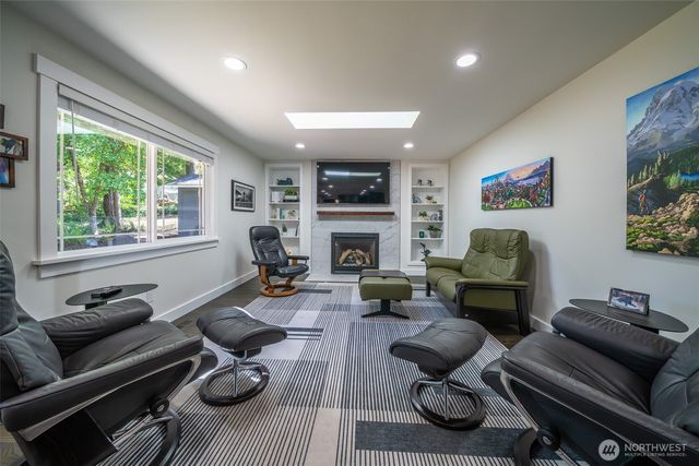 16036 177th Place NE, Woodinville, WA 98072