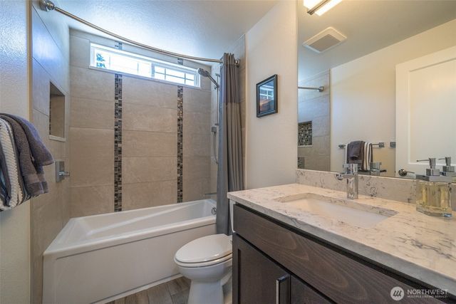 16036 177th Place NE, Woodinville, WA 98072