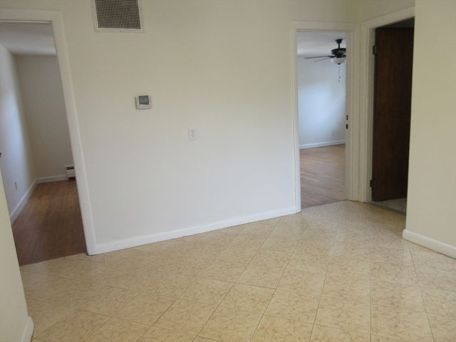 6 Bristol St, Lowell, MA 01852