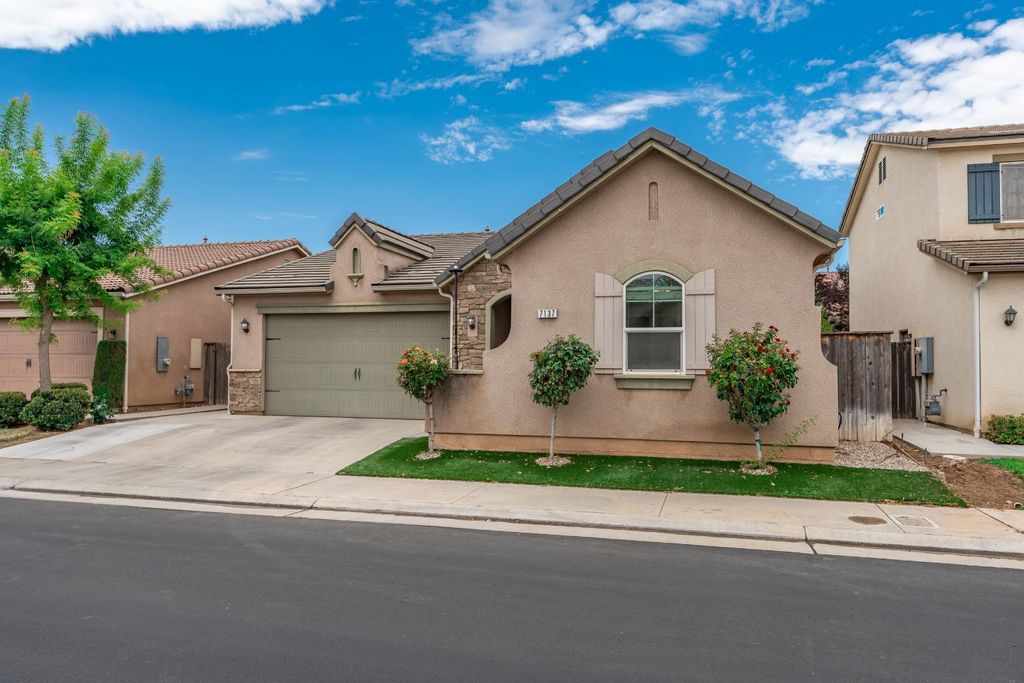 Image 39 of property listing at 7137 N Fusion Drive, Fresno, CA 93711