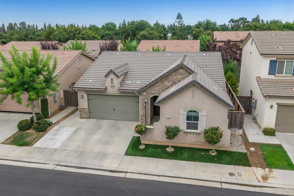 Image 42 of property listing at 7137 N Fusion Drive, Fresno, CA 93711