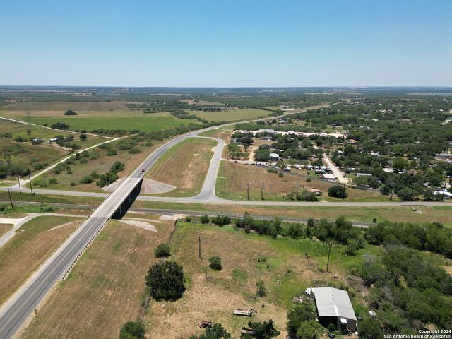 8075 loop 1604, Elmendorf, TX 78112