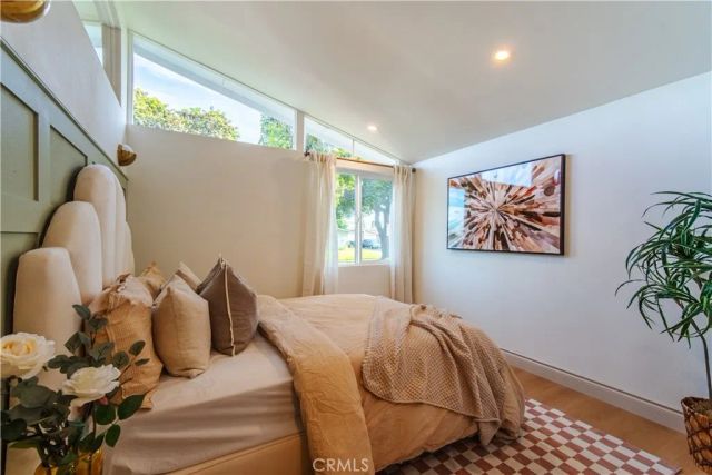 236 Mission Dr, Fullerton, CA 92831