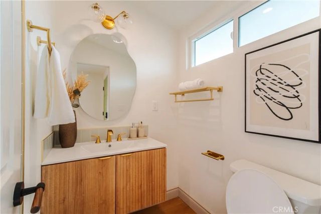 236 Mission Dr, Fullerton, CA 92831