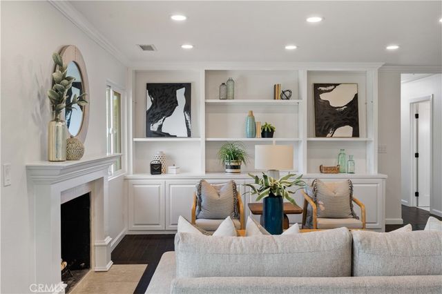 832 Presidio, Costa Mesa, CA 92626