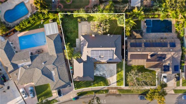 832 Presidio, Costa Mesa, CA 92626