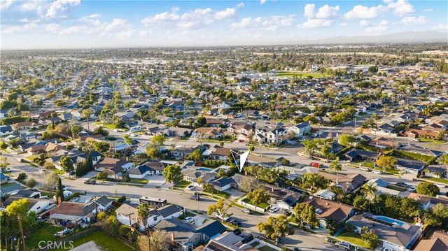 832 Presidio, Costa Mesa, CA 92626