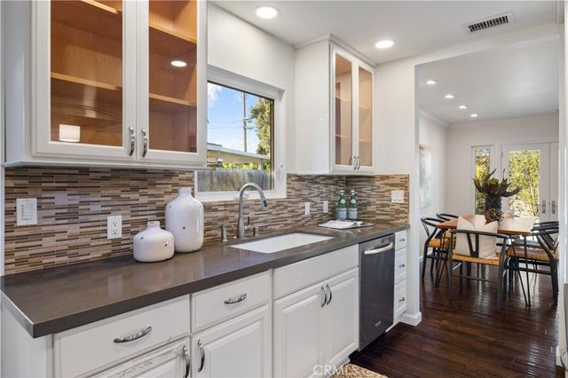 832 Presidio, Costa Mesa, CA 92626