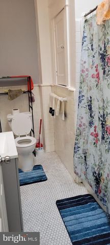5261 E ROOSEVELT BLVD, Philadelphia, PA 19124