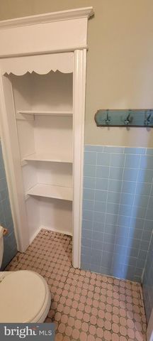 5261 E ROOSEVELT BLVD, Philadelphia, PA 19124