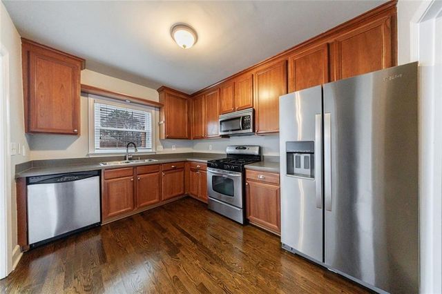 125 Mt Vernon Circle, Atlanta, GA 30338