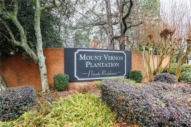 125 Mt Vernon Circle, Atlanta, GA 30338