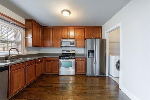 125 Mt Vernon Circle, Atlanta, GA 30338