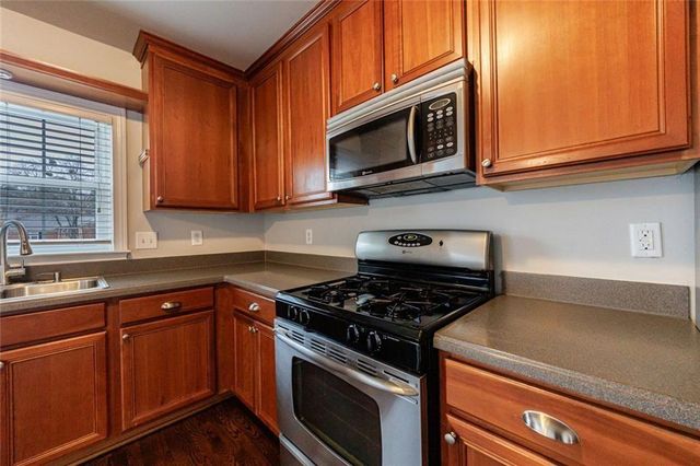 125 Mt Vernon Circle, Atlanta, GA 30338