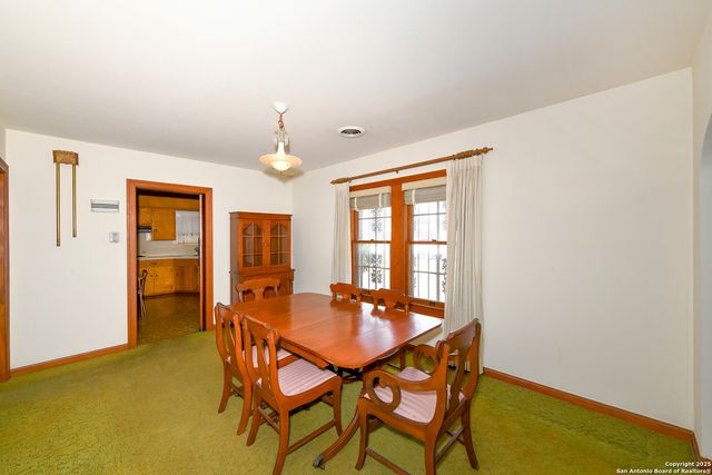 2106 STEVES AVE, San Antonio, TX 78210