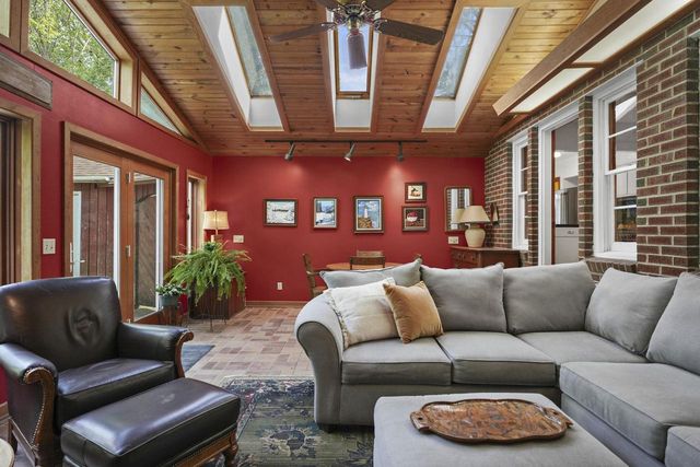 4504 Schofield Street, Monona, WI 53716