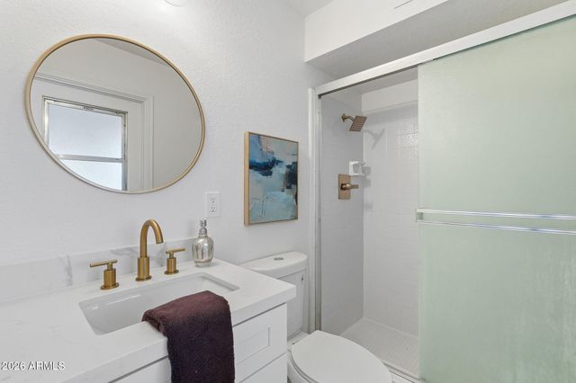 709 N LINDEN Circle, Mesa, AZ 85203