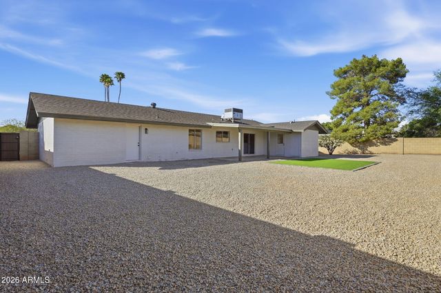 709 N LINDEN Circle, Mesa, AZ 85203