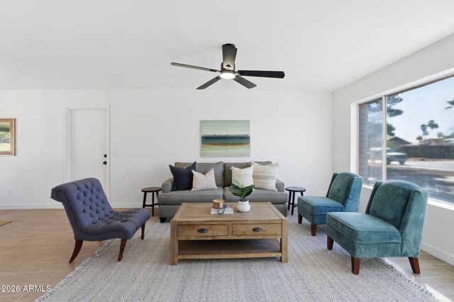 709 N LINDEN Circle, Mesa, AZ 85203