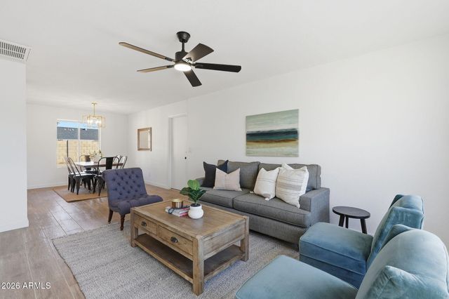 709 N LINDEN Circle, Mesa, AZ 85203