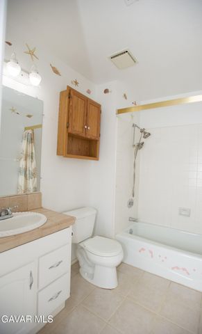 1146 E Avenue J12, Lancaster, CA 93535