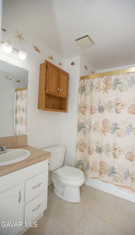 1146 E Avenue J12, Lancaster, CA 93535