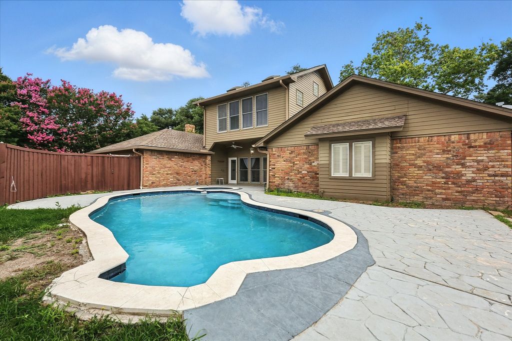 7021 Lattimore Drive, Dallas, TX 75252