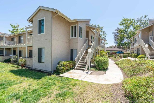 663 Diamond Way 229, Vista, CA 92083