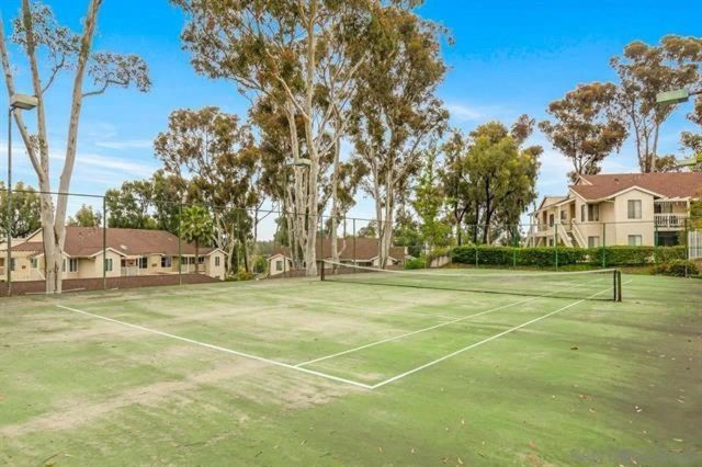 663 Diamond Way 229, Vista, CA 92083