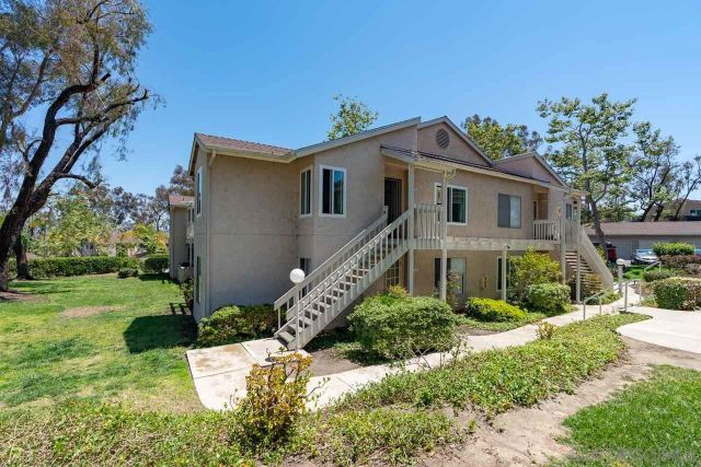 663 Diamond Way 229, Vista, CA 92083