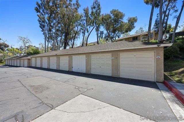 663 Diamond Way 229, Vista, CA 92083