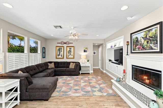 4427 Putting Green, Corona, CA 92883