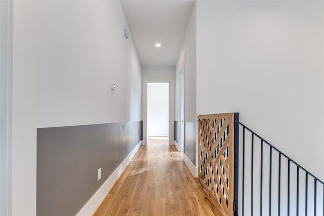 709 E 13th Street, Houston, TX 77008