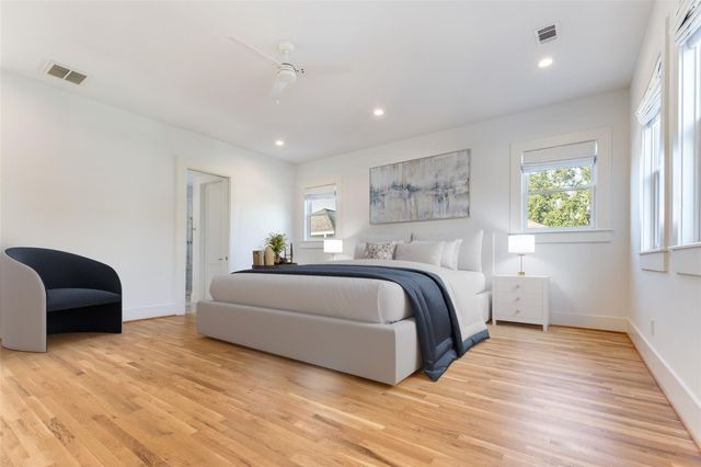 709 E 13th Street, Houston, TX 77008