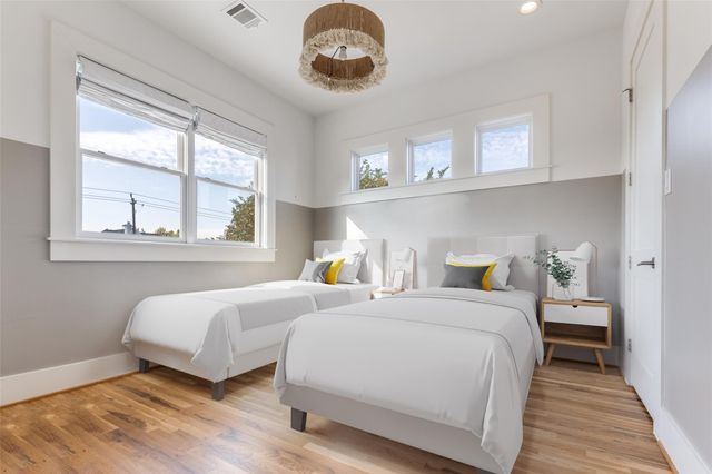 709 E 13th Street, Houston, TX 77008