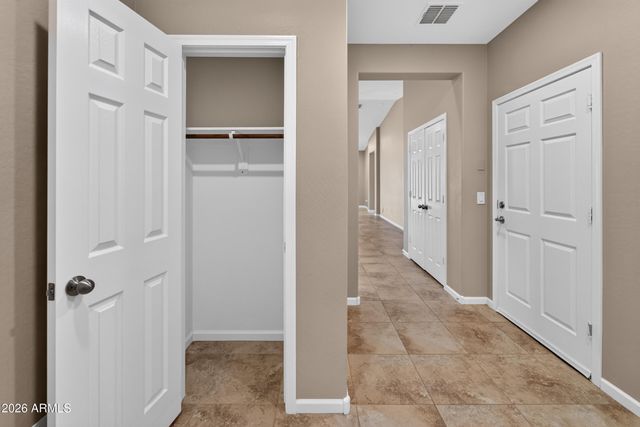 36877 N YELLOWSTONE Drive, San Tan Valley, AZ 85140