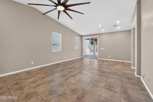 36877 N YELLOWSTONE Drive, San Tan Valley, AZ 85140