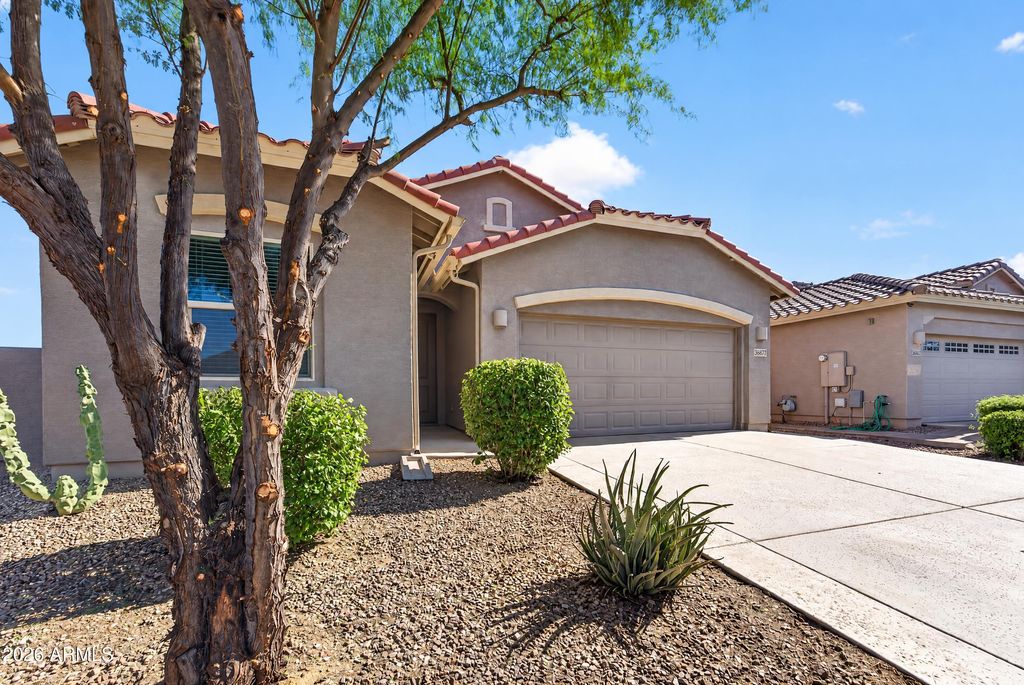 36877 N YELLOWSTONE Drive, San Tan Valley, AZ 85140