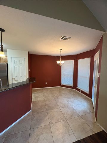 4510 Kensington Court, Grand Prairie, TX 75052