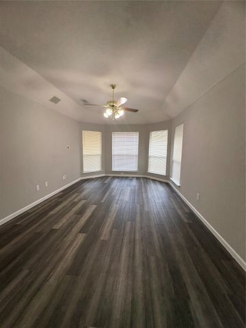 4510 Kensington Court, Grand Prairie, TX 75052