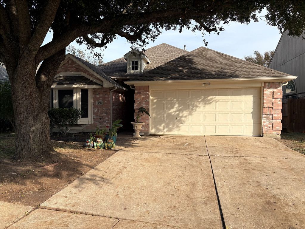 4510 Kensington Court, Grand Prairie, TX 75052